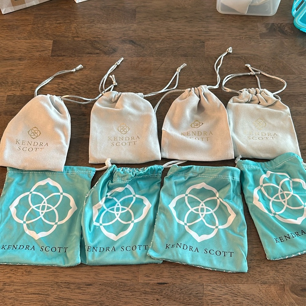 Kendra Scott bags